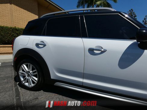 Used 2017 MINI Cooper Countryman FWD image 7