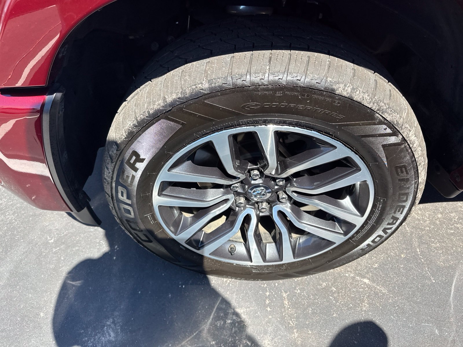 Used 2025 RAM 1500 Limited AWD/4WD image 10