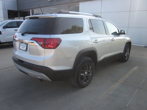 Used 2018 GMC Acadia SLT FWD image 6