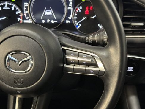 Used 2019 MAZDA MAZDA3 Hatchback FWD image 31
