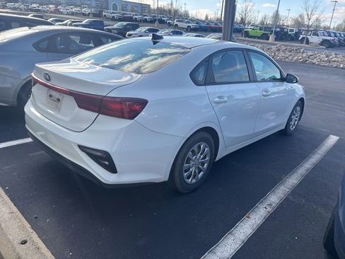 Used 2020 Kia Forte Sedan image 4