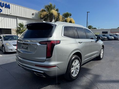 Used 2023 Cadillac XT6 Luxury FWD image 8