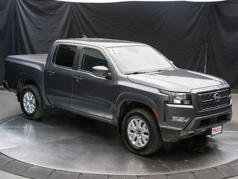 Used 2023 Nissan Frontier SV w/ SV Convenience Package image 2