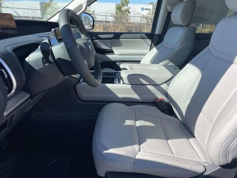 New 2026 Ford Expedition Max Active image 14