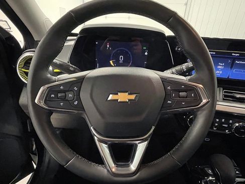 Used 2024 Chevrolet Trax LT w/ Driver Confidence Package image 31