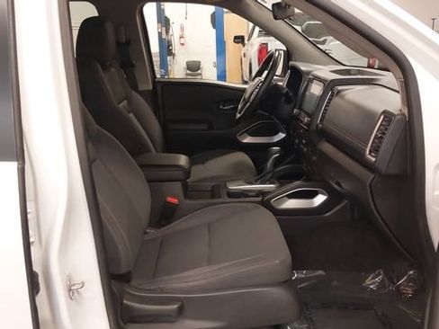 Used 2024 Nissan Frontier SV w/ SV Convenience Package AWD/4WD image 33