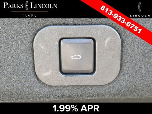 Certified 2019 Lincoln Continental Reserve FWD image 9