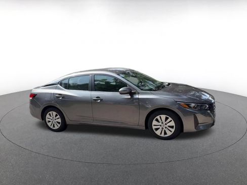 Used 2025 Nissan Sentra S FWD image 2