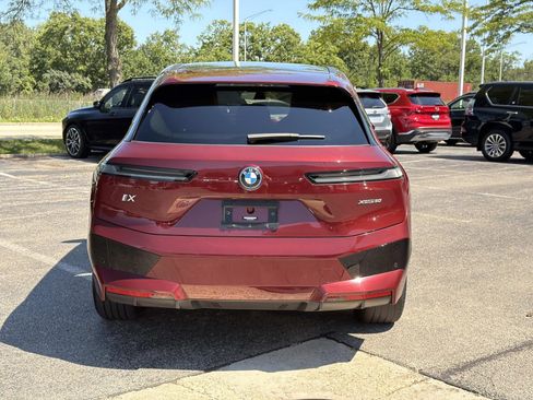 Used 2024 BMW iX xDrive50 w/ Sport Package AWD/4WD image 6
