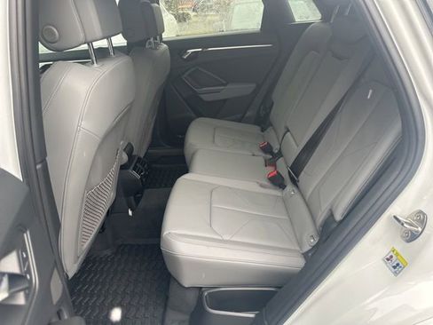 Used 2025 Audi Q3 2.0T Premium w/ Convenience Package image 9