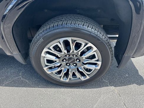 Used 2025 GMC Sierra 1500 Denali Ultimate AWD/4WD image 21
