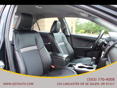 Used 2013 Toyota Camry SE FWD image 19