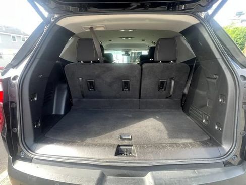 Used 2021 Chevrolet Traverse LT AWD/4WD image 10