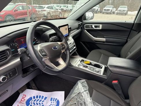 Certified 2023 Ford Explorer XLT image 11