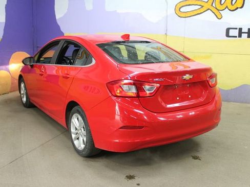Used 2019 Chevrolet Cruze LT w/ LT True North Edition FWD image 6