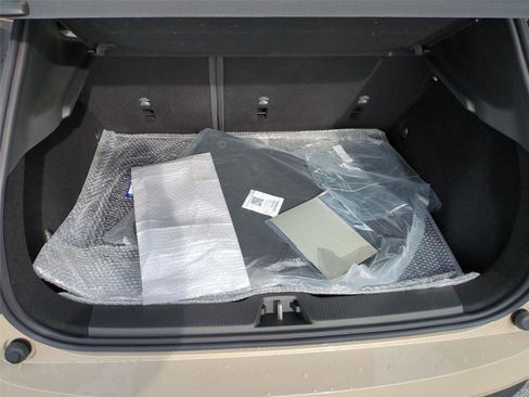 New 2026 Volvo EX30 Plus w/ Protection Package RWD image 22