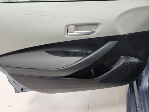 Used 2021 Toyota Corolla LE FWD image 20