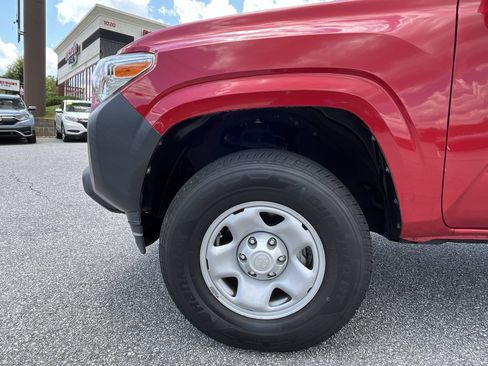 Used 2020 Toyota Tacoma SR RWD image 13