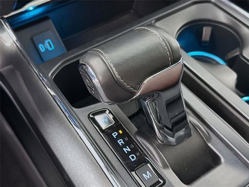 Used 2021 Ford F150 Lariat w/ Equipment Group 502A High image 19