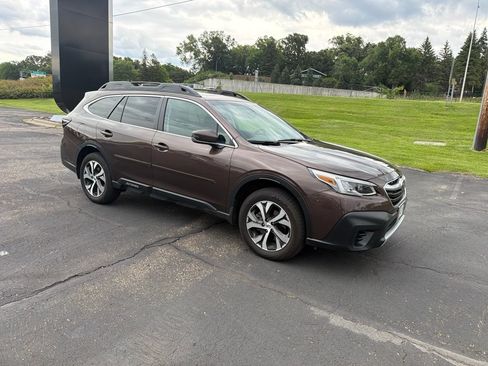 Used 2021 Subaru Outback Limited w/ Popular Package #2 AWD/4WD image 19