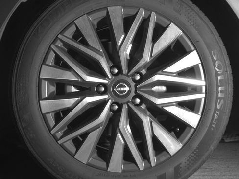 Used 2025 Nissan Altima 2.5 SV image 12