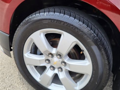 Used 2017 Chevrolet Traverse LT w/ Style and Technology Package image 29