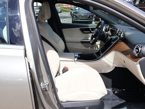 Used 2023 Mercedes-Benz C 300 Sedan w/ Exclusive Trim Package image 33