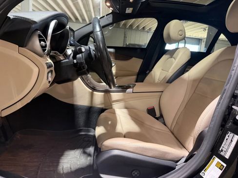 Used 2018 Mercedes-Benz C 300 4MATIC Sedan image 9