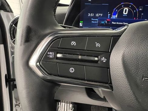 Used 2025 Chevrolet Equinox LT image 49