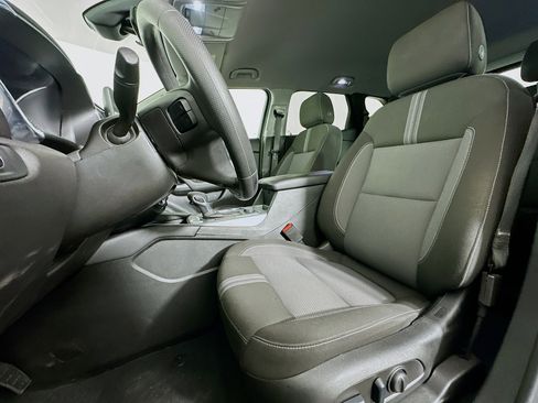 Used 2025 Chevrolet Blazer LT image 13