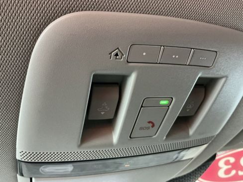 Used 2023 Nissan Ariya FWD image 16