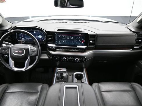 Certified 2022 GMC Sierra 1500 SLT w/ SLT Premium Plus Package image 12