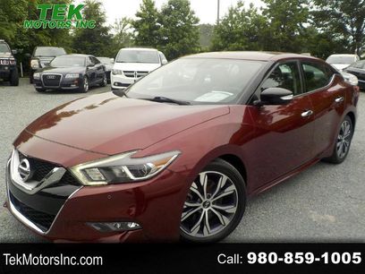 Used 2016 Nissan Maxima SR w/ Midnight Edition