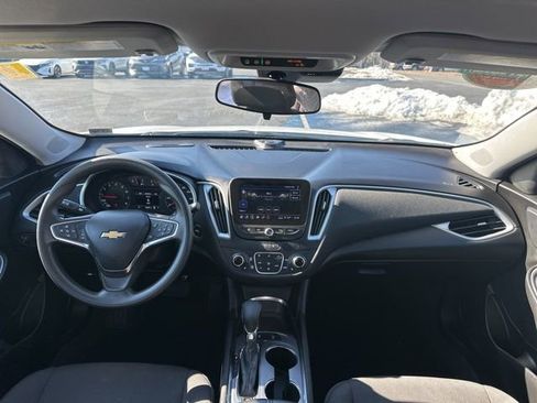 Used 2024 Chevrolet Malibu LT image 22