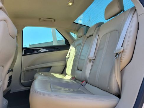 Used 2017 Lincoln MKZ Reserve image 10