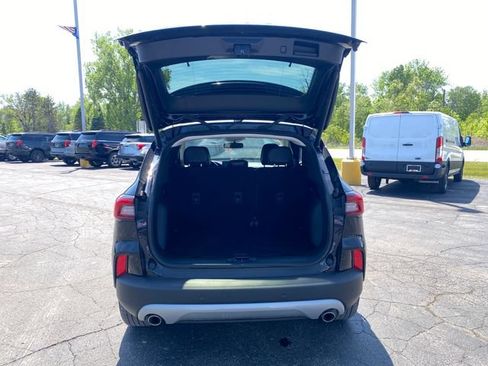 Used 2025 Ford Escape Platinum AWD/4WD image 18