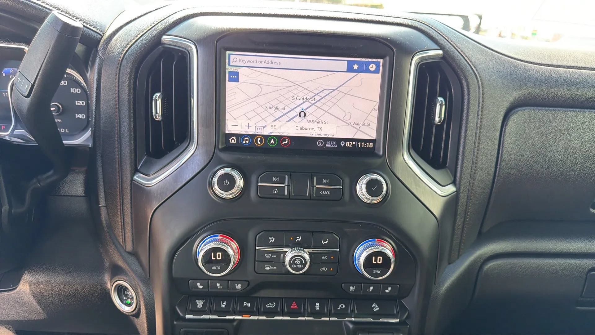 Used 2020 GMC Sierra 2500 AT4 w/ Technology Package AWD/4WD image 25