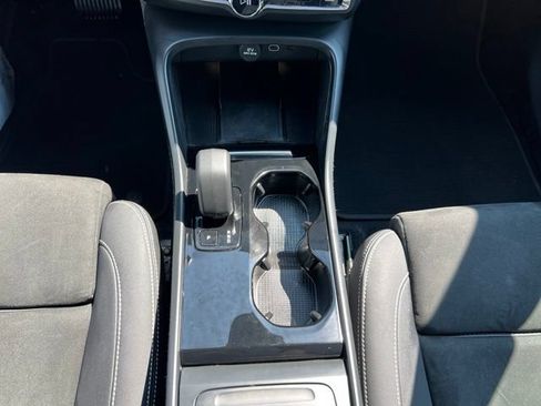 Used 2023 Volvo C40 P8 Recharge Ultimate AWD/4WD image 30