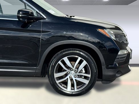 Used 2016 Honda Pilot Touring image 36