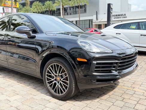 Used 2020 Porsche Cayenne S AWD/4WD image 6