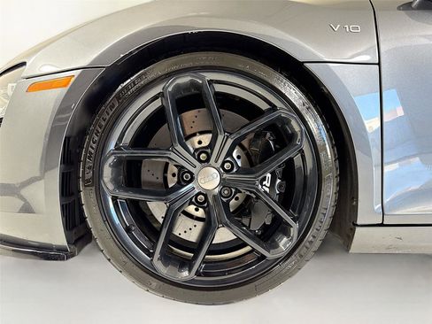 Used 2011 Audi R8 V10 image 31