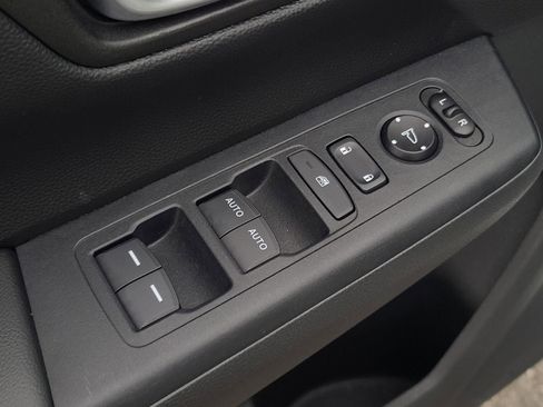 Used 2023 Honda CR-V EX image 11