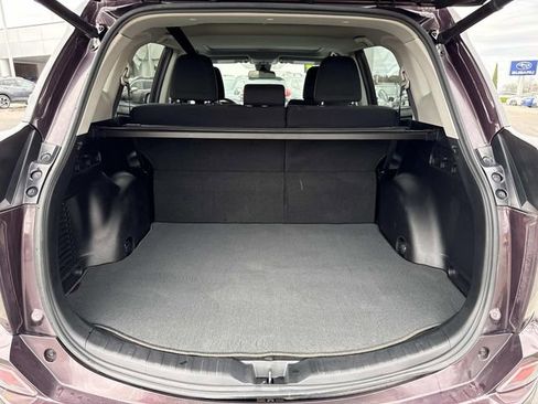 Used 2017 Toyota RAV4 XLE FWD image 7