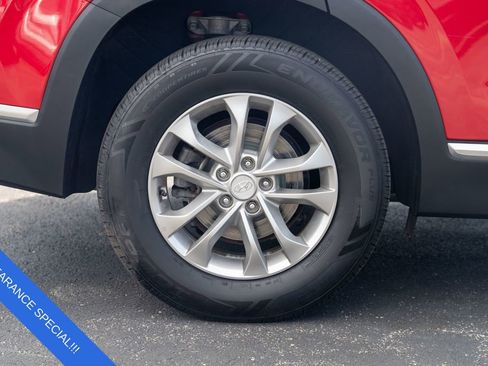 Used 2020 Hyundai Santa Fe SE image 9