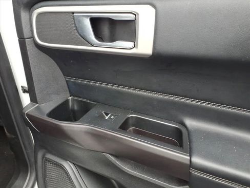 Used 2020 Ford Explorer XLT w/ Equipment Group 202A image 15