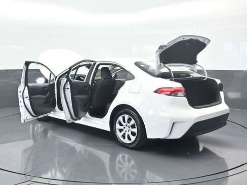 Used 2024 Toyota Corolla LE image 74