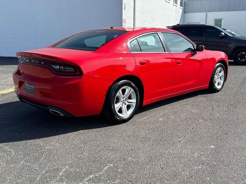 Used 2020 Dodge Charger SXT w/ Leather Interior Group image 7