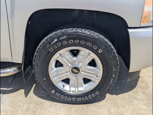 Used 2011 Chevrolet Silverado 1500 LTZ w/ LTZ Plus Package AWD/4WD image 17