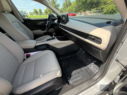 Used 2025 Honda HR-V LX image 38