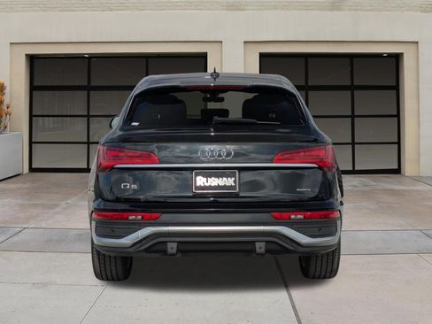 Used 2023 Audi Q5 2.0T Premium w/ Convenience Package AWD/4WD image 5
